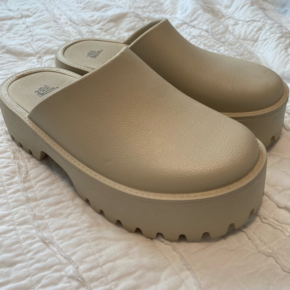 Platform Clogs